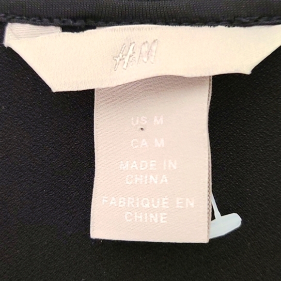- H & M Soft Black Knit Dress Size Med - Picture 5 of 6